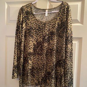 LulaRoe Lynnae Long-Sleeve Shirt 2XL
